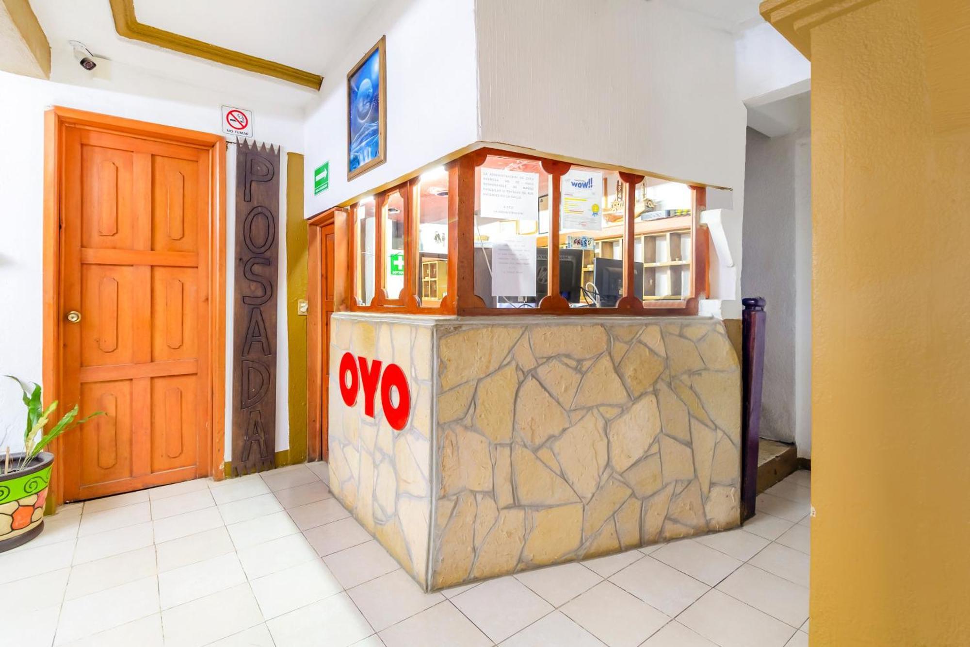 Oyo Hotel La Luna, Templo De Santo Domingo De Guzman San Cristobal de las Casas Exterior photo